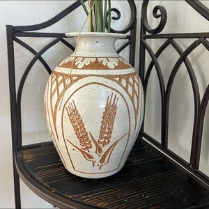 Handmade pottery vase “Wheat” 🌾
